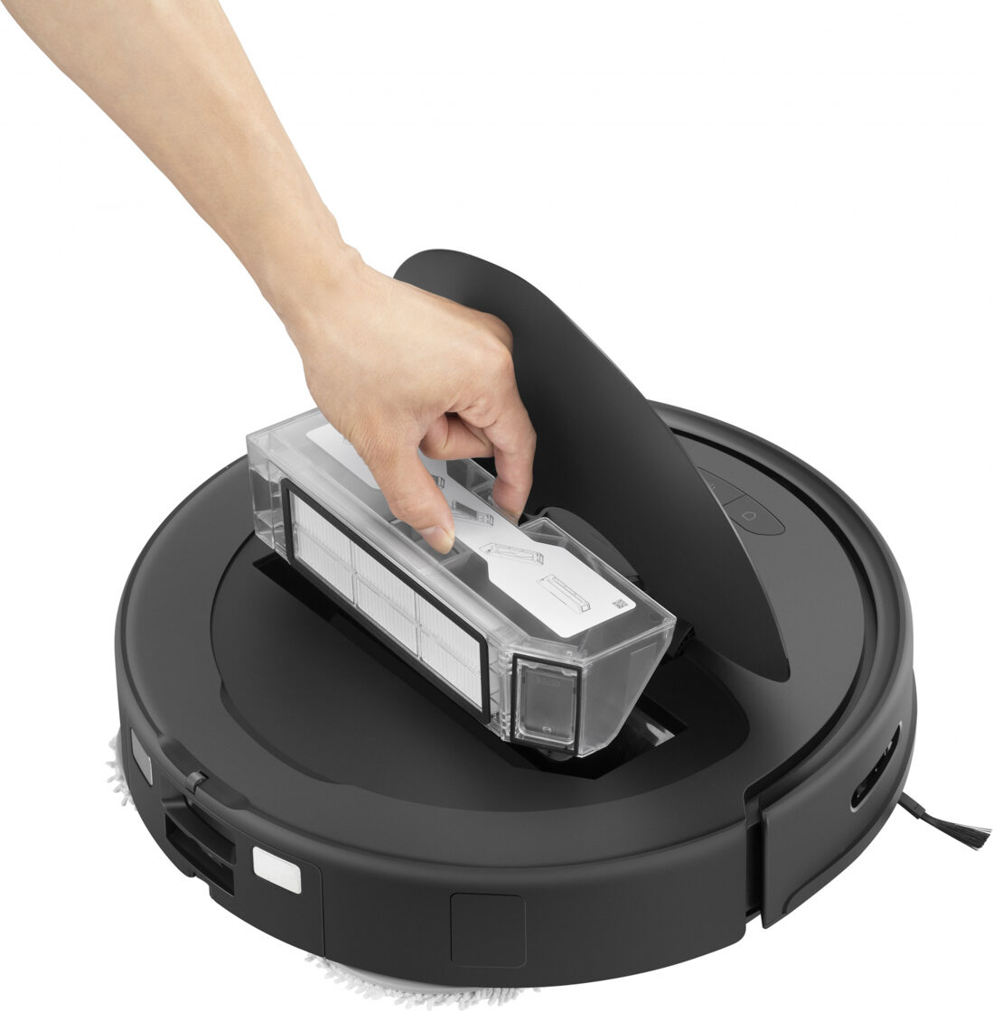 Roborock Q Revo Pro Review: Elevating Robotic Vacuum Innovation for Europe  and Americas - PeakPerforms